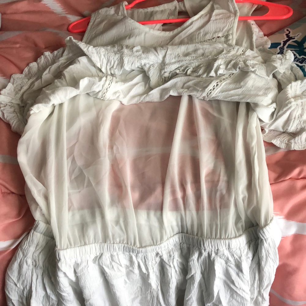 White romper - Picture 3 of 3
